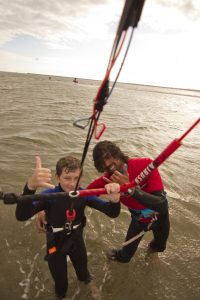 curso de kitesurf en Isla Canela kanela sailing school