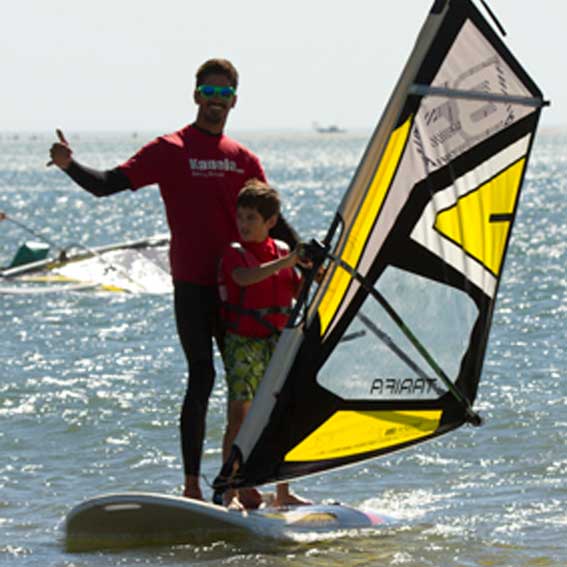 monitor de windsurf en Isla Canela , Huelva con Kanela Sailing School